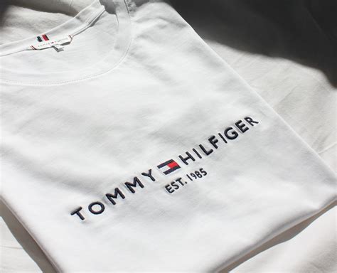 magliette false tommy hilfiger